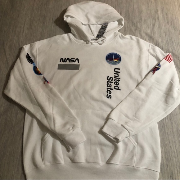 nasa patch pullover hoodie